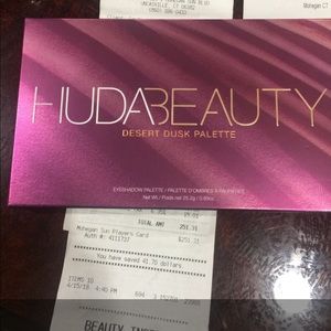 Huda Beauty Desert Dusk